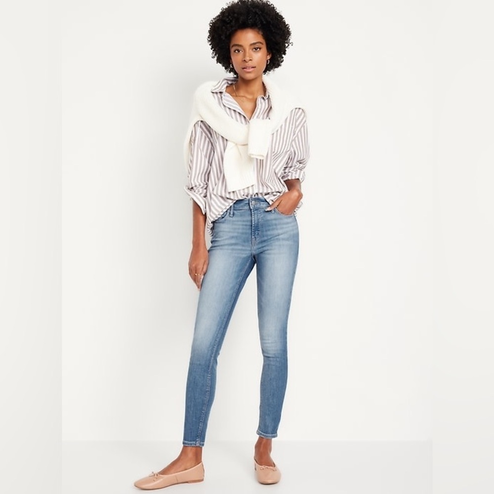 Old Navy Light Blue Skinny Jeans